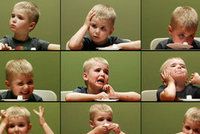 Marshmallow test: Odolaly děti sladkosti, nebo ne? Podívejte se na jejich reakce