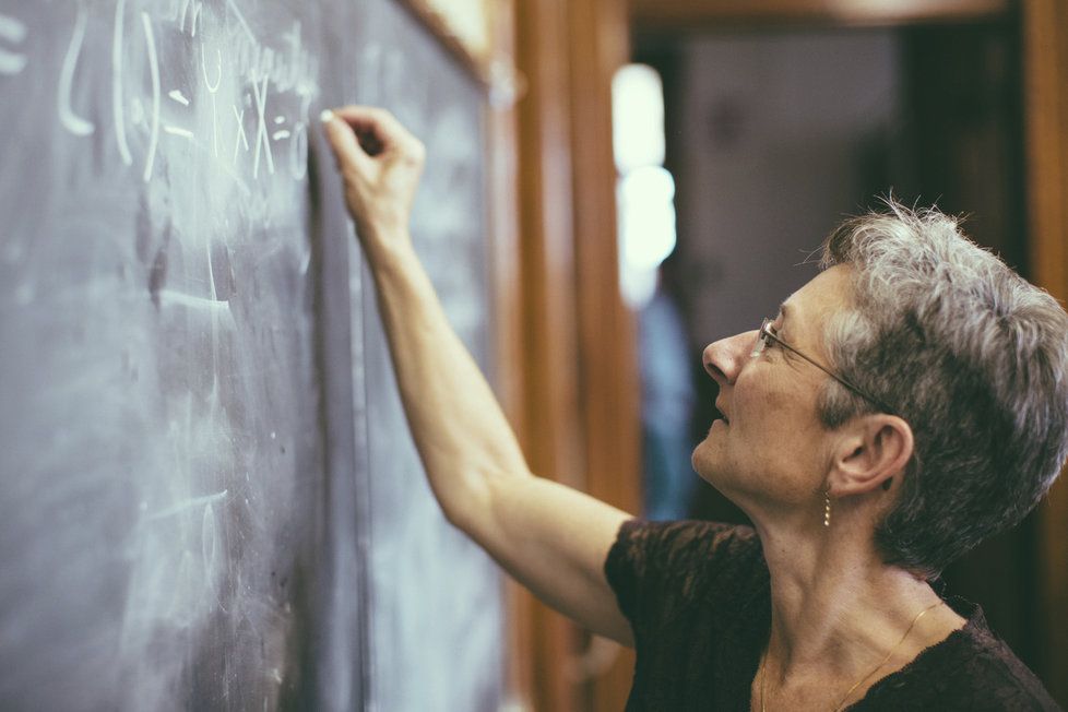 Snížení osobního ohodnocení, ke kterému není důvod, je přitom podle rozhodnutí Nejvyššího soudu protiprávní.