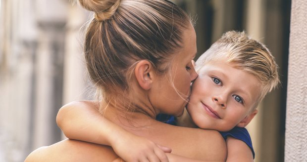 12 nejdůležitějších věcí, které byste měla naučit syna o ženách!