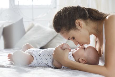 Mazlení ovlivňuje nejen psychiku dětí, ale mění i jejich geny! Jsou napřed! 