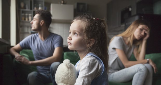 Kolik toho dětem říkat o manželských problémech: Co by vědět měly a co už ne? 