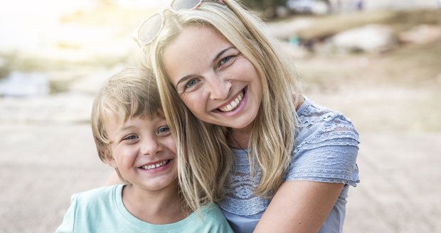 7 nejhorších věcí, které matky dělají svým synům. Neděláte je náhodou taky?