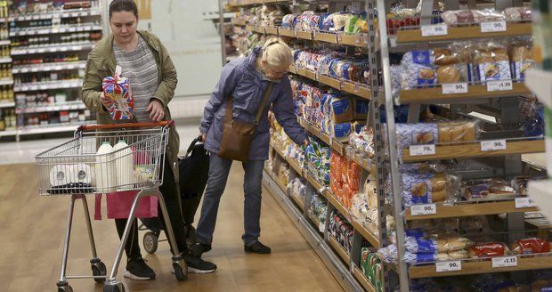 Pořádně zdraží jídlo v obchodech, varují britší potravináři kvůli brexitu