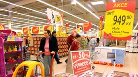 Supermarkety nad 200 metrů čtverečních budou mít letos 26. a 27. října zavřeno