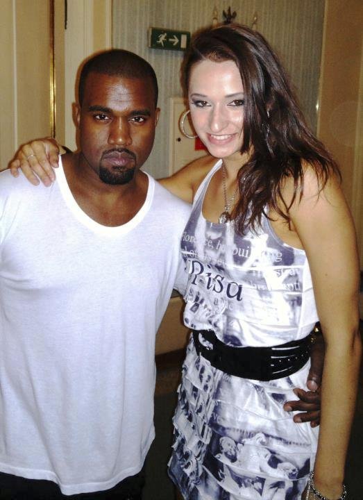 Coby tanečnice Natálie Stejskalová doprovázela během turné i rappera Kanye Westa.