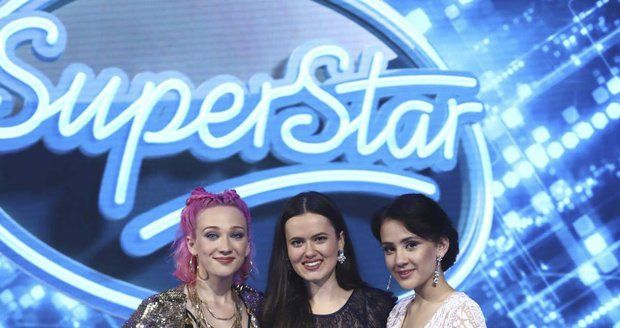 SuperStar - finálová trojka (Tereza, Karmen, Eliška - vpravo)