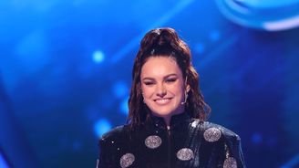 Ewa Farna a „mikroagrese“ v nové Superstar. Calin si krade show pro sebe Ewa Farna a „mikroagrese“ v nové Superstar. Calin si krade show pro sebe