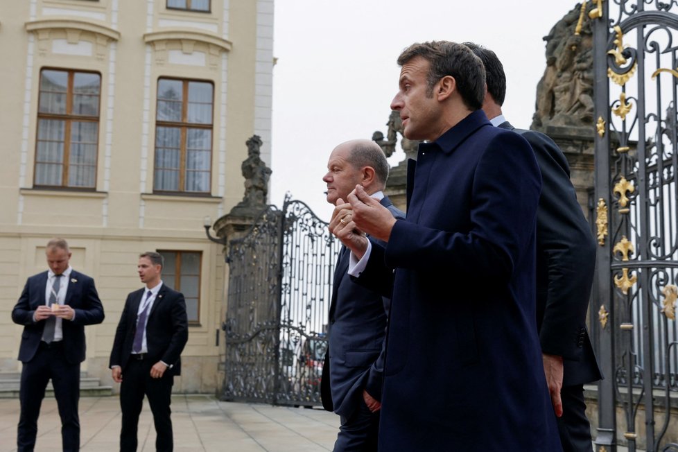 Pražský supersummit 2022: Německý kancléř Olaf Scholz a francouzský prezident Emmanuel Macron (7.10.2022)