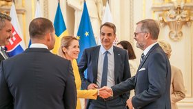 Supersummit na Pražském hradě: Premiér Petr Fiala (ODS) s estonskou premiérkou Kajou Kallasovou