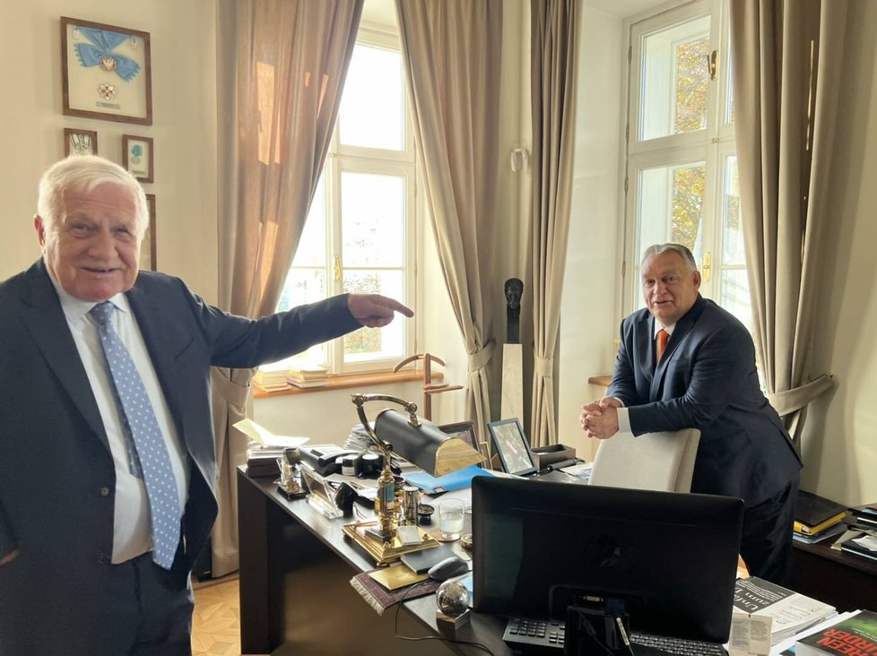 Před návštěvou Miloše Zemana se Viktor Orbán stihl sejít ještě s bývalým prezidentem Václavem Klausem