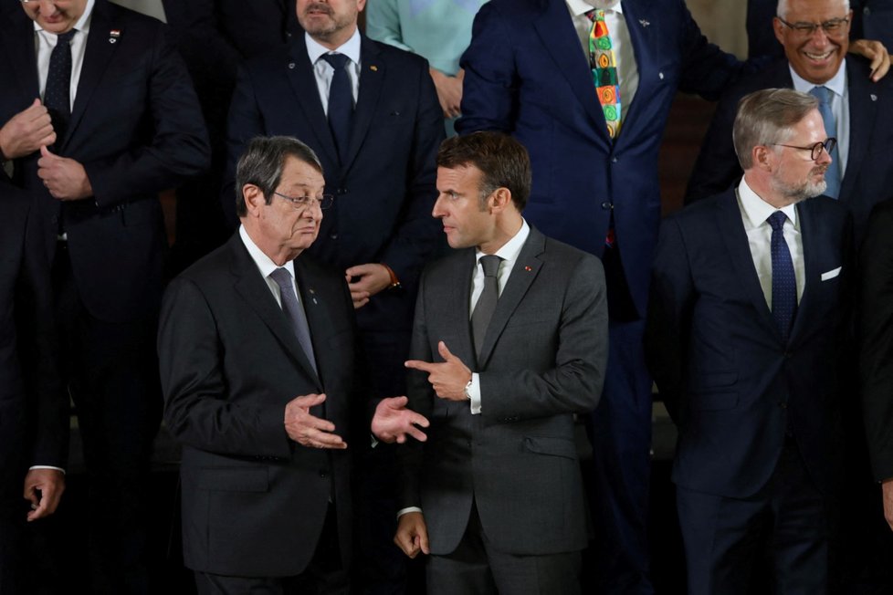 Supersummit na Pražském hradě: Kyperský prezident Nicos Anastasiades a francouzský prezident Emmanuel Macron