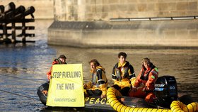 Protest Greenpeace během pražského supersummitu EU (6. 10. 2022)