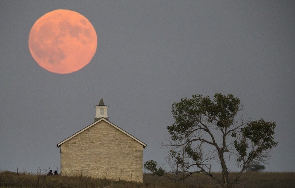 V roce 2018 nás čeká několik zajímavých astronomických úkazu. Například úplné zatmění Měsíce nebo opozice Marsu.