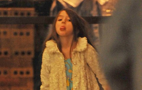 Drzá Suri Cruise: Na okolí vyplazuje jazyk