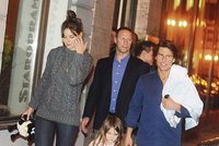 Suri Cruise má vlastní kreditku: V Praze ji použila poprvé