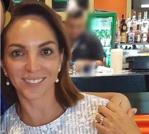 Mexiko je vraždami plné, nedávno našli mrtvou podnikatelku Susanu. Únosci ji zavraždili, protože manžel odmítl zaplatit výkupné.