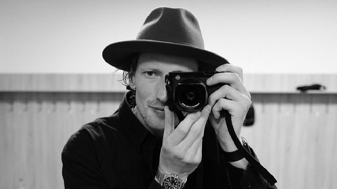 Hokejový fotograf Andrej Šustr