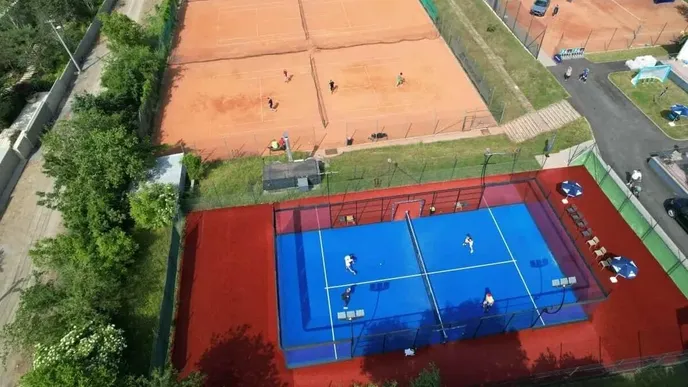 Sportovní areál v Praze na Šutce Sportovní areál v Praze na Šutce