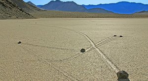 Na návštěvě v Údolí smrti: Záhada kamenů v pohybu