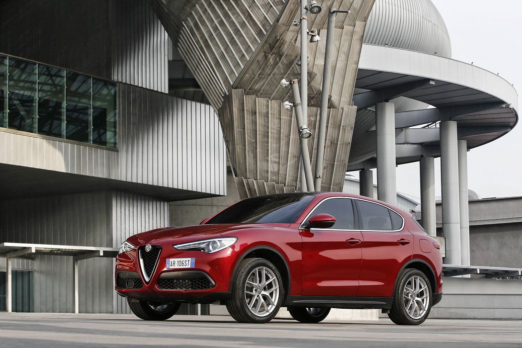 suv alfaromeo ceniky video redakcnivideo