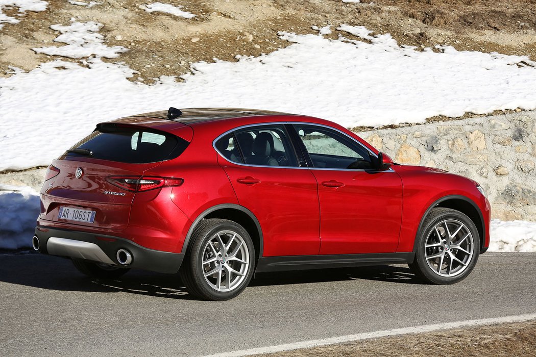 suv alfaromeo ceniky video redakcnivideo