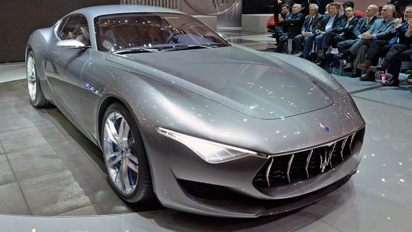 Maserati chystá produktovou ofenzivu. Do roku 2022 představí každý půl rok jednu novinku