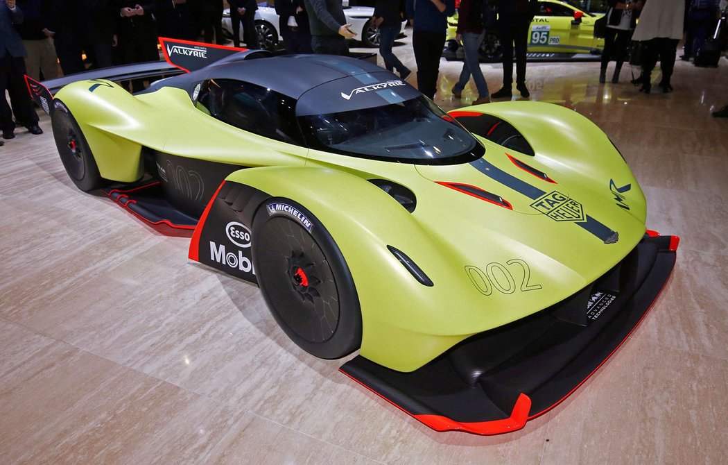 Aston Martin Valkyrie AMR Pro