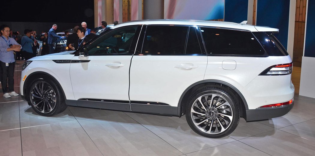 Lincoln Aviator