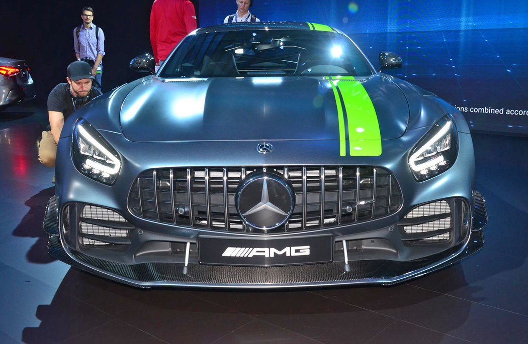 Mercedes AMG GT R PRO