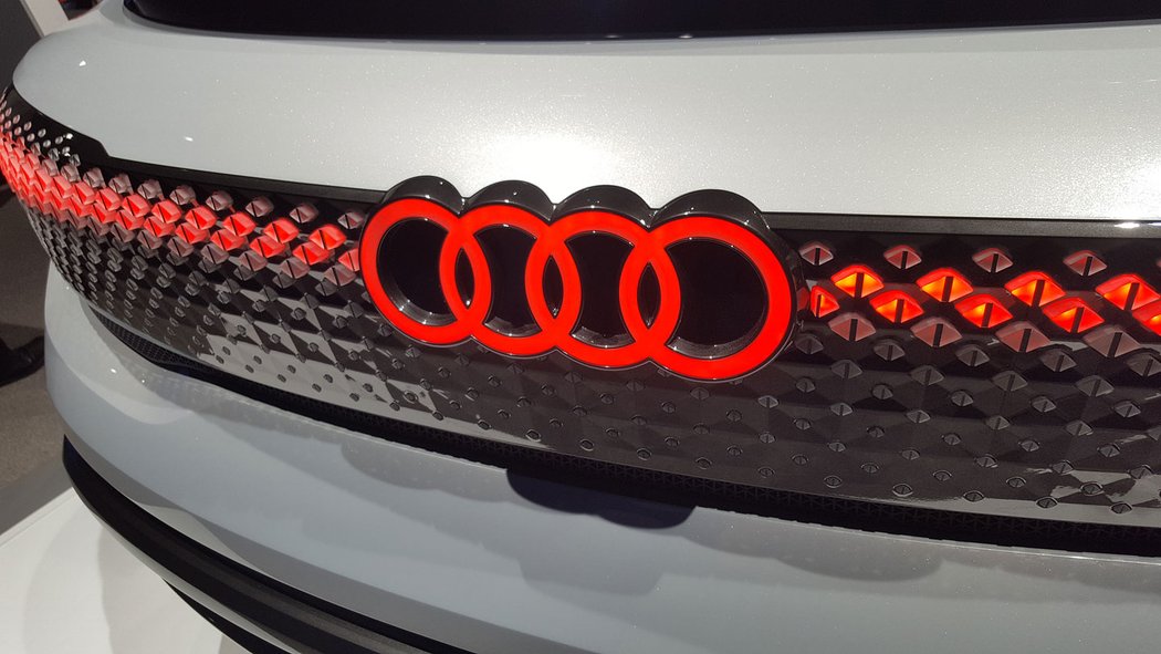 Audi e-tron