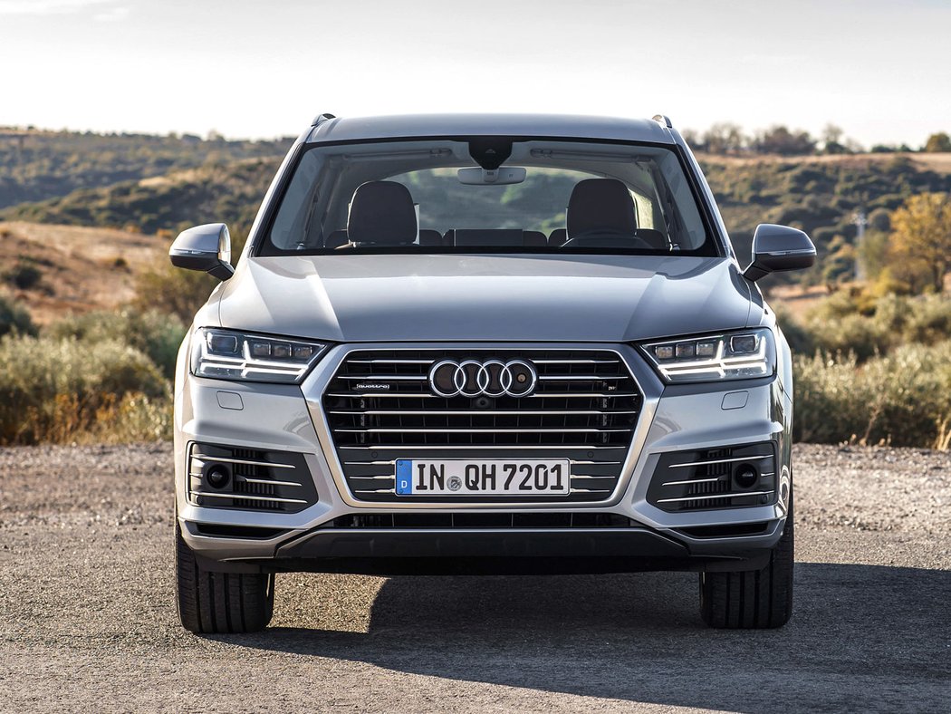 Audi Q7 e-tron quattro