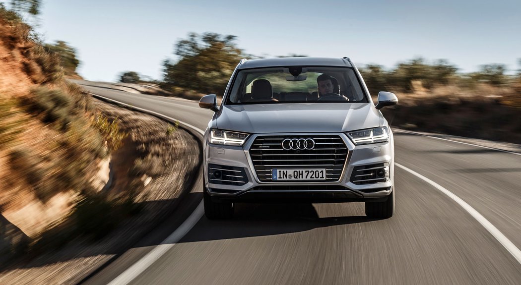 Audi Q7 e-tron quattro