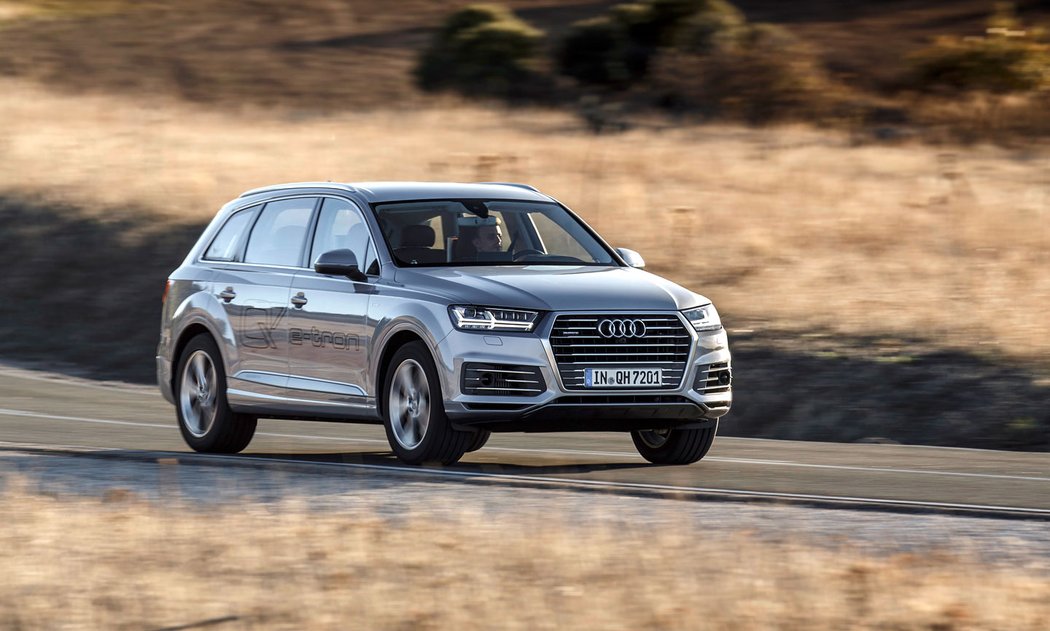 Audi Q7 e-tron quattro