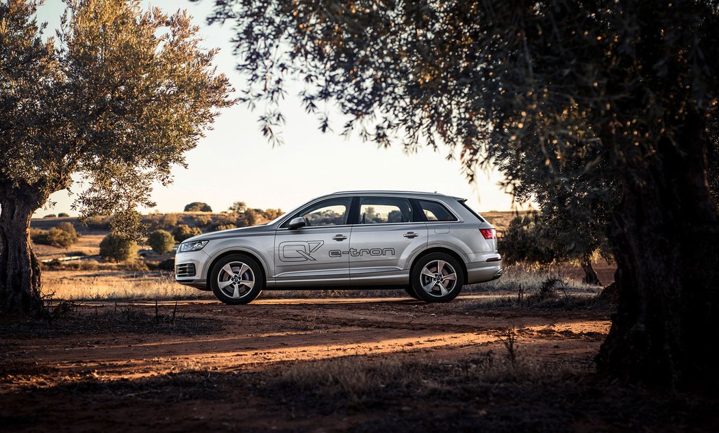 Audi Q7 e-tron quattro