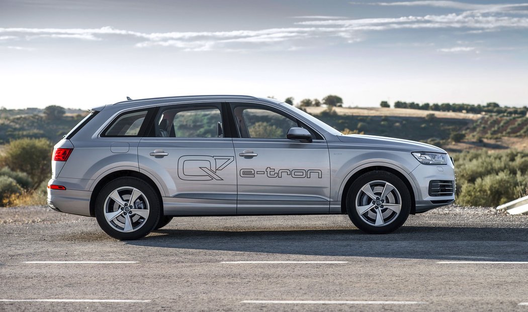 Audi Q7 e-tron quattro