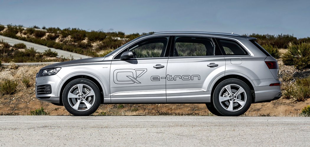 Audi Q7 e-tron quattro