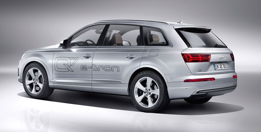 Audi Q7 e-tron quattro