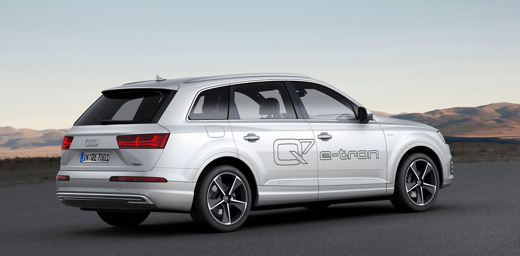 Audi Q7 e-tron quattro