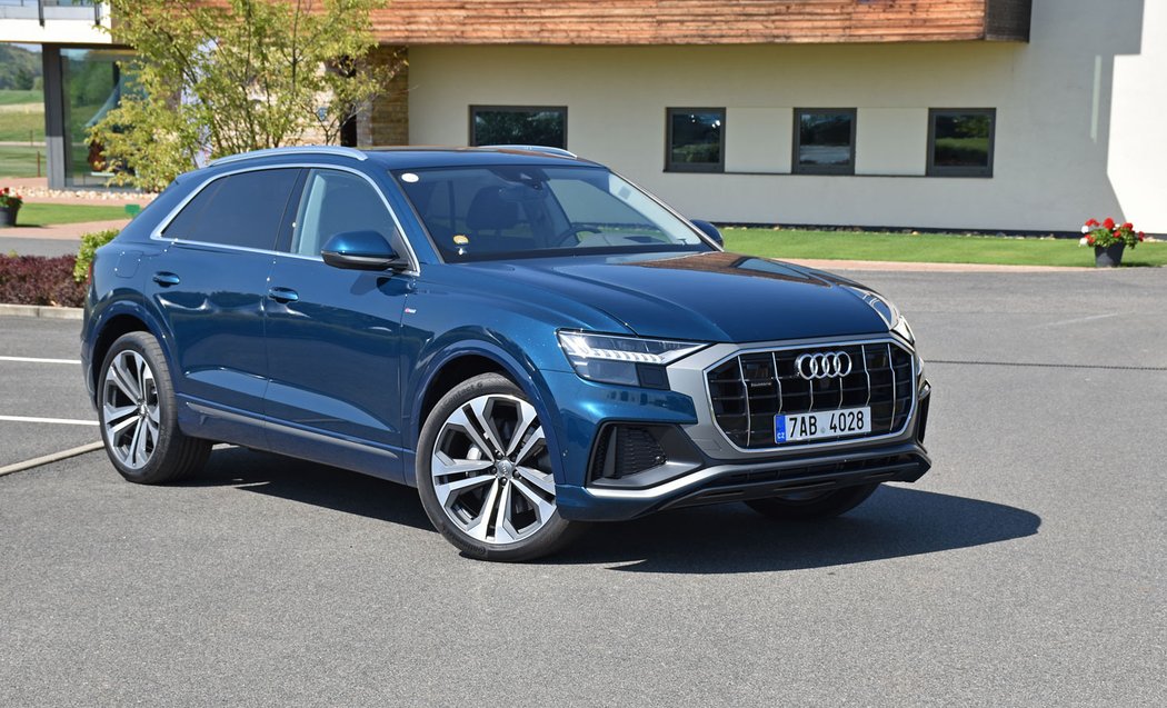 Audi Q8