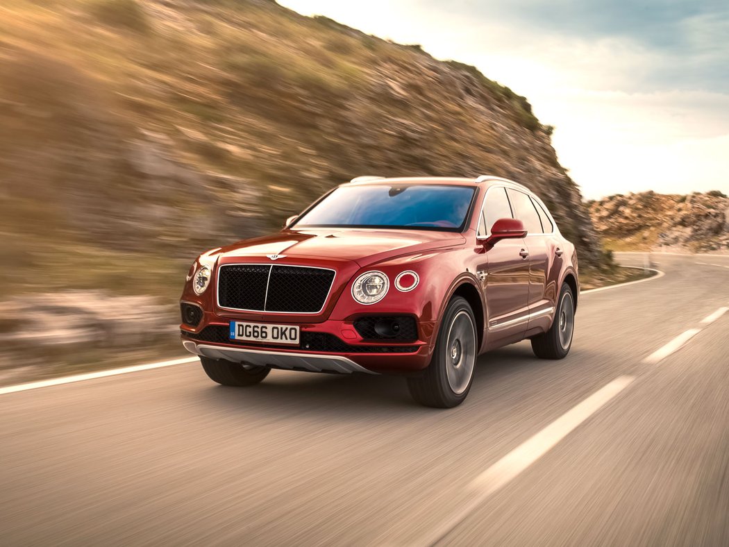 suv bentley jizdnidojmy svetmotoru