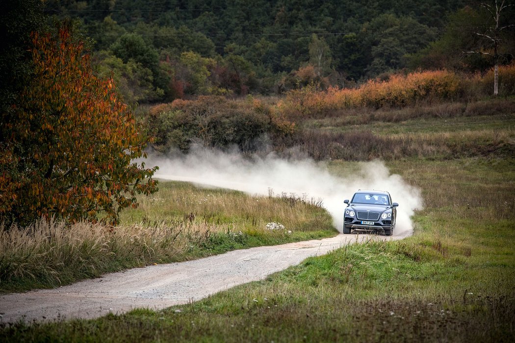 suv bentley luxusni