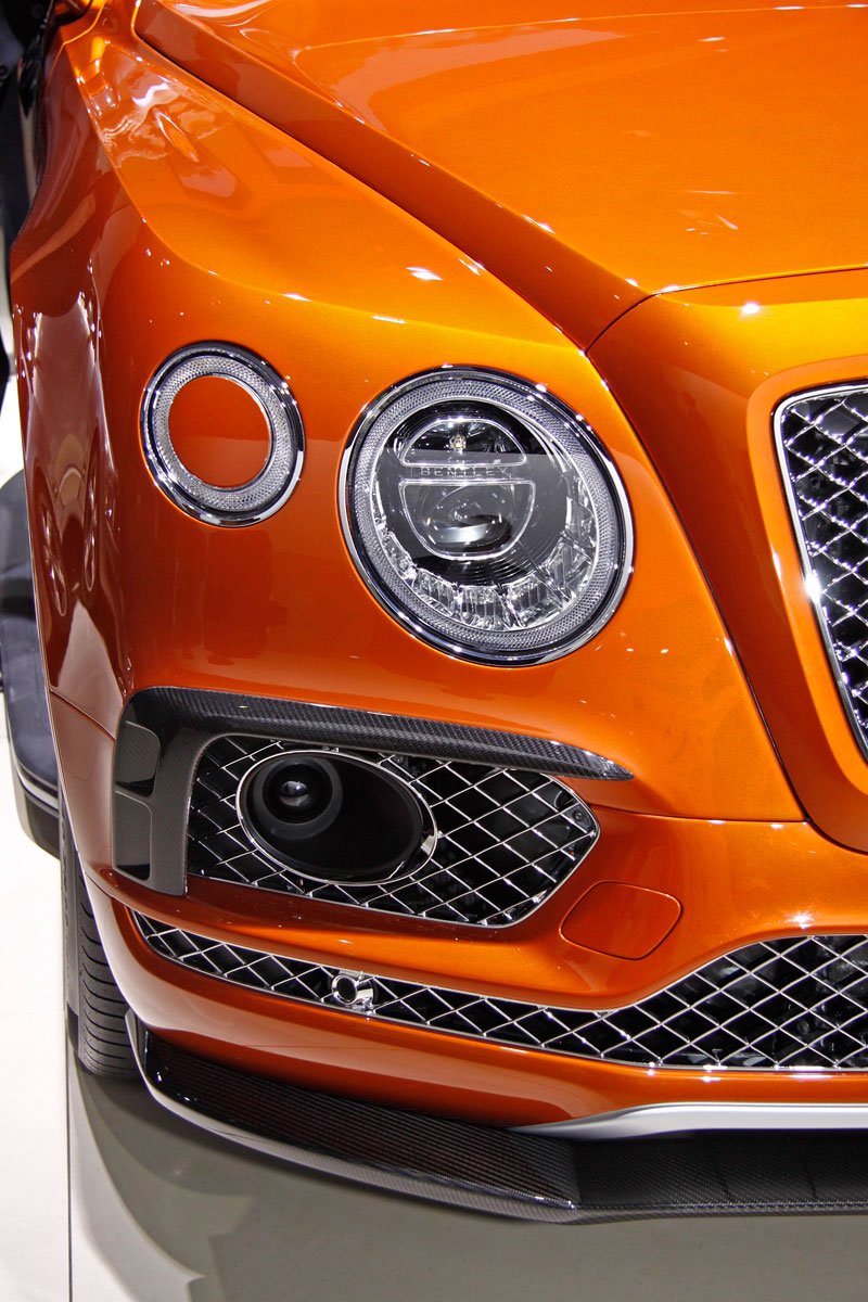 suv bentley novemodely premioveznacky video autosalon frankfurt2015 redakcnivideo