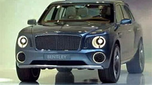 Ženeva živě: Bentley EXP 9 F je superluxusní SUV (autosalonové video)