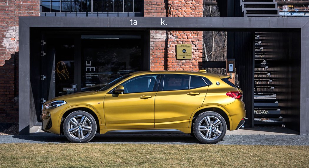 BMW X2