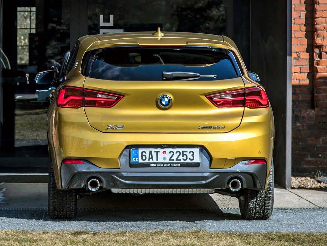 BMW X2