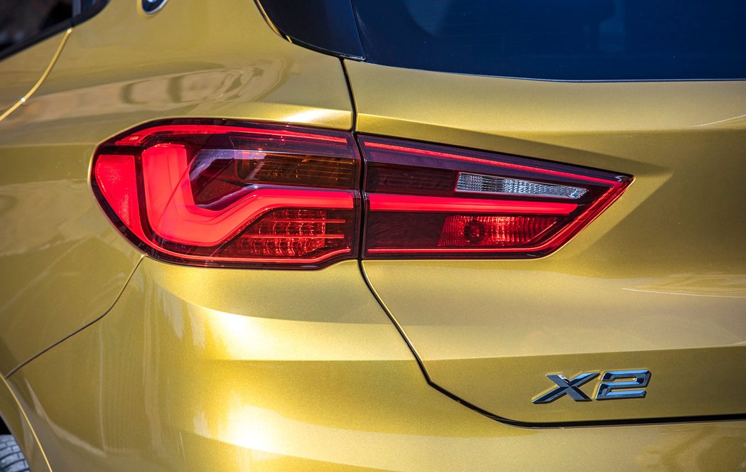 BMW X2