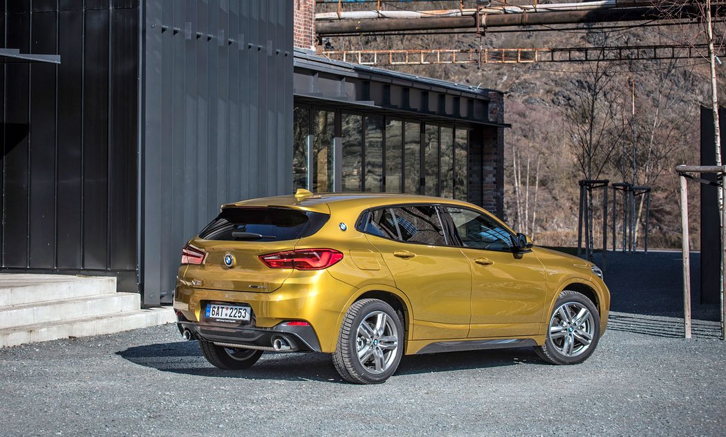 BMW X2