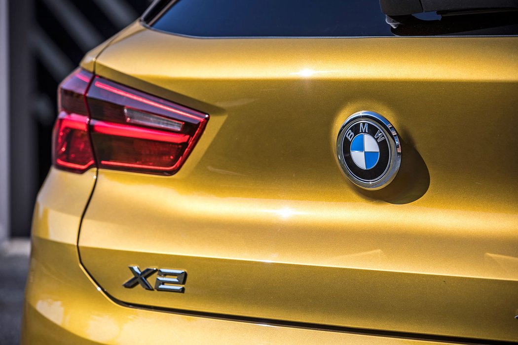 BMW X2