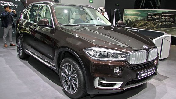 BMW X5 ve Frankfurtu: První dojmy a video