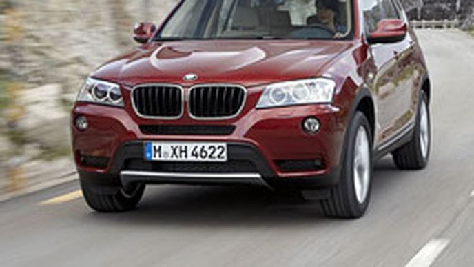 Prodej aut ve světě v polovině roku 2011: BMW a Audi před Mercedesem Prodej aut ve světě v polovině roku 2011: BMW a Audi před Mercedesem